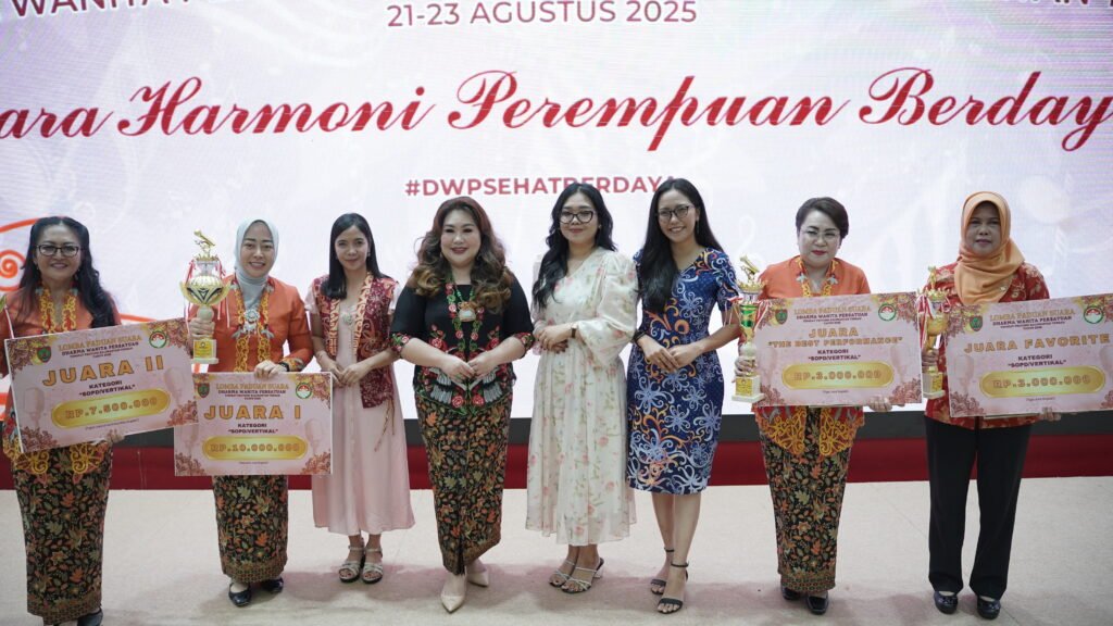 DWP Dinas Pendidikan Raih Juara 1 Lomba Paduan Suara Tingkat Provinsi Kalteng