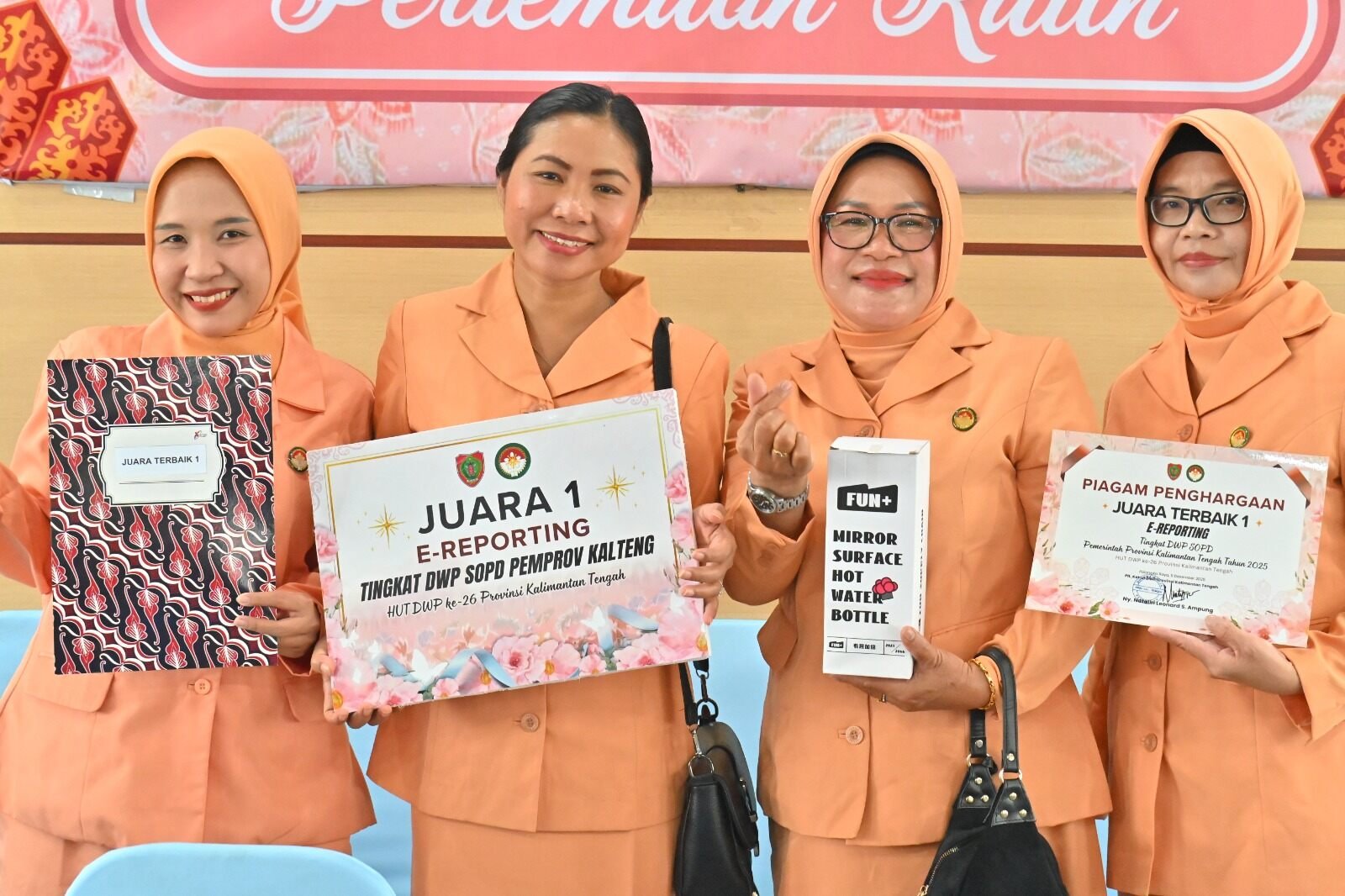 ‎DWP Disdik Kalteng Kembali Raih Juara 1 E-Reporting Tingkat Provinsi pada HUT ke-26 DWP