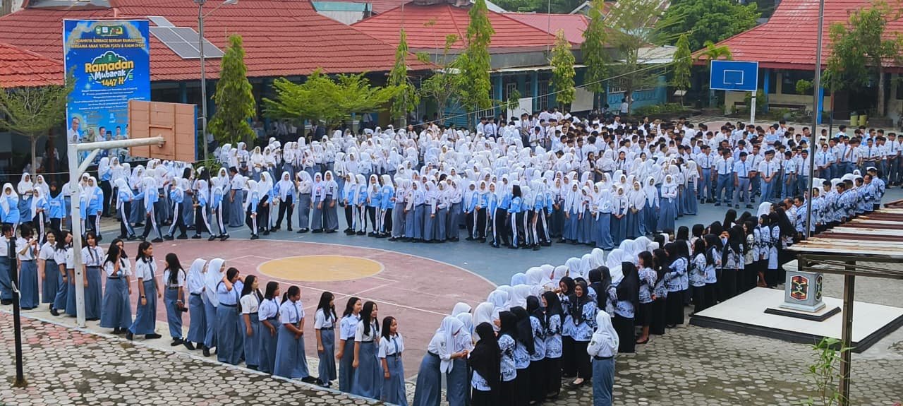 ‎Halal Bihalal sebagai Instrumen Penguatan Kohesi Sosial dan Pendidikan Karakter: Refleksi Akademis Kegiatan 1.350 Civitas Akademika SMAN 1 Sampit Tahun 2026