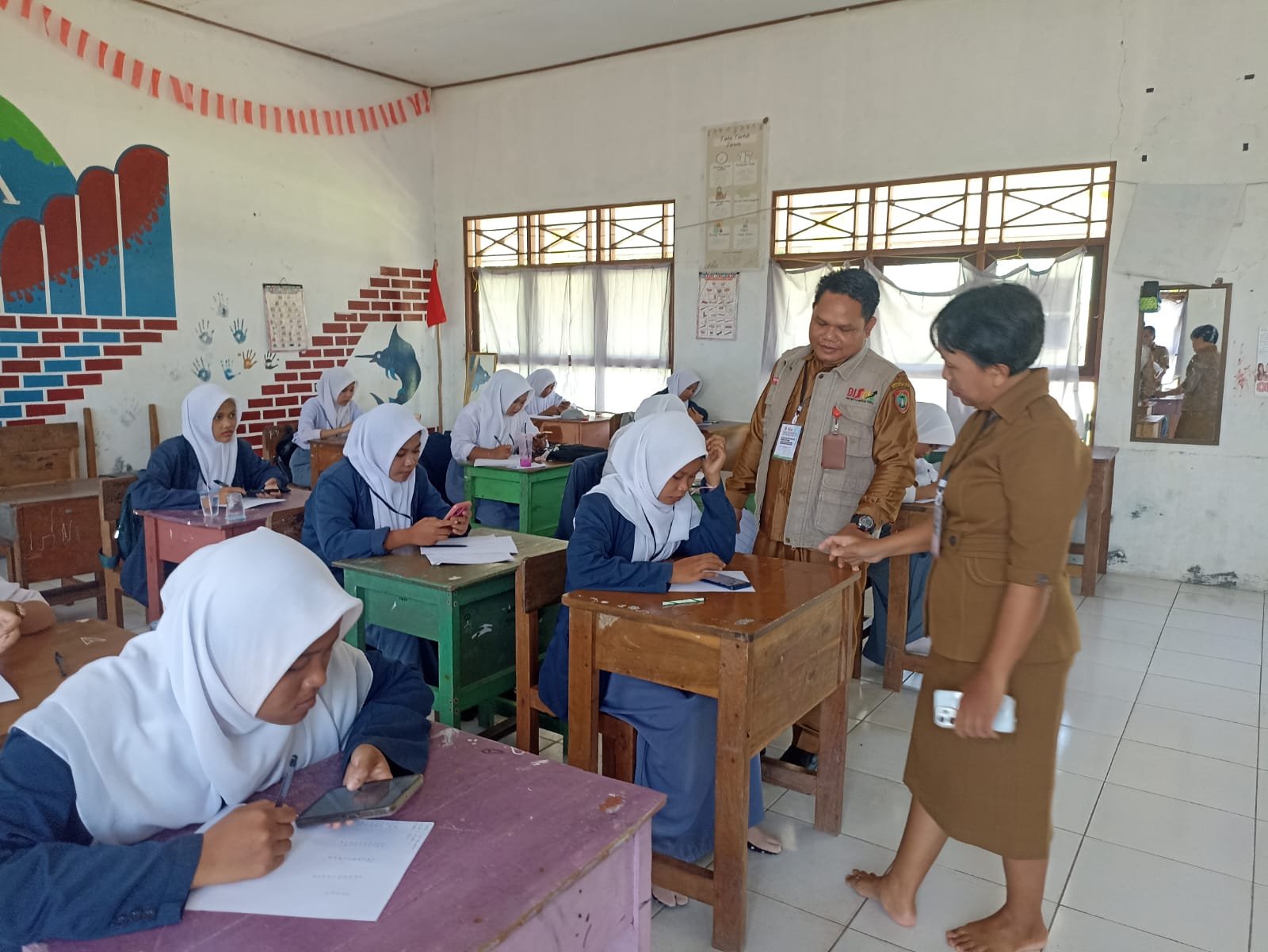 ‎Monitoring PSAJ Digital di SMAN 2 Maliku, Made Pujangga: Ini Bukan Lagi Masa Depan, Tapi Kebutuhan Hari Ini