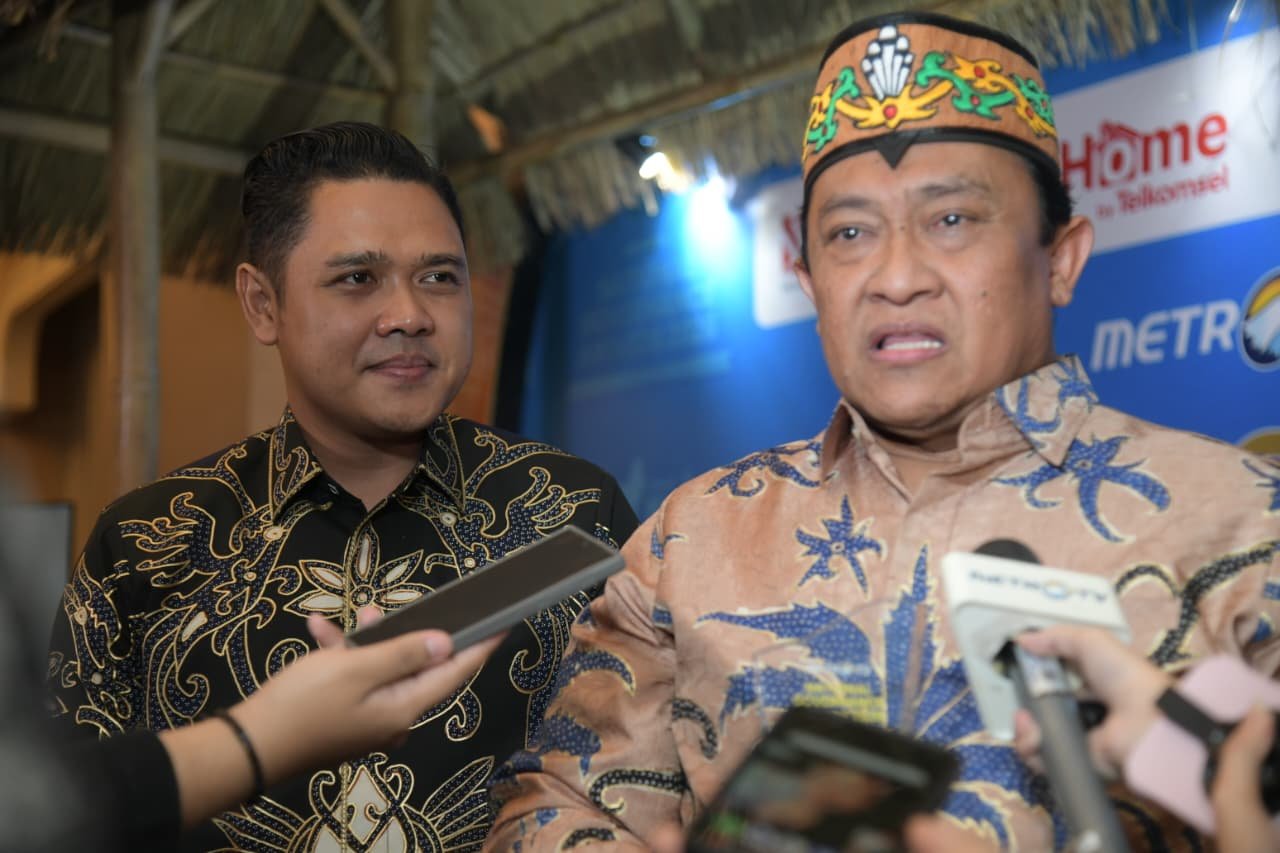 ‎Kalteng Sabet Penghargaan Nasional, Wagub Edy Pratowo Tegaskan Komitmen Pendidikan Gratis dan Digitalisasi