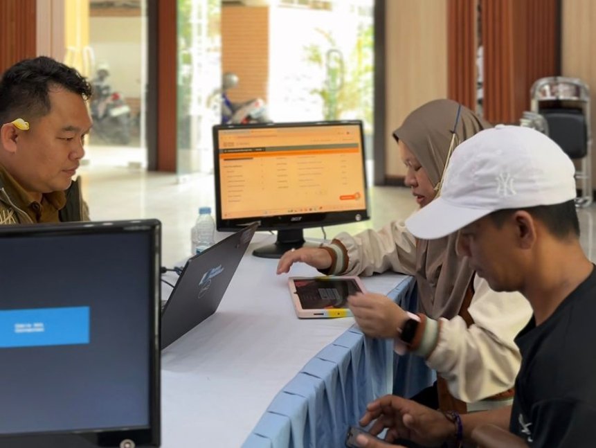 Hari Pertama SPMB 2026 Disambut Antusias, Disdik Kalteng Pastikan Proses Berjalan Transparan dan Berkeadilan