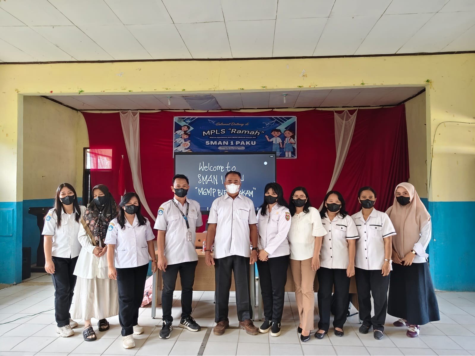 Antisipasi Dampak Kabut Asap, SMAN 1 Paku Bagikan Masker dan Sesuaikan Kegiatan Belajar