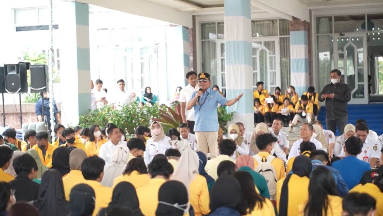 Tak Sekadar Salurkan Bantuan, Gubernur Agustiar Sabran Serap Aspirasi Mahasiswa soal Akses Pendidikan
