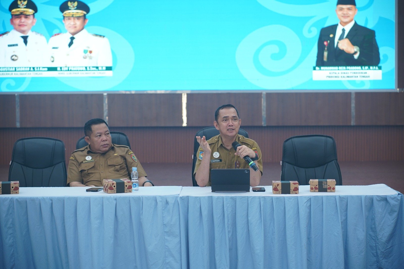 Bukan Sekadar SK, Penyerahan PPPK Paruh Waktu Disdik Kalteng Jadi Momentum Penguatan Pengabdian