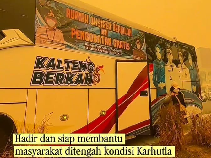 Hadapi Kabut Asap, Empat Bus Dinas Pendidikan Kalteng Dialihfungsikan Jadi Bus Keliling Oksigen Gratis, Menkes RI Tinjau Langsung 